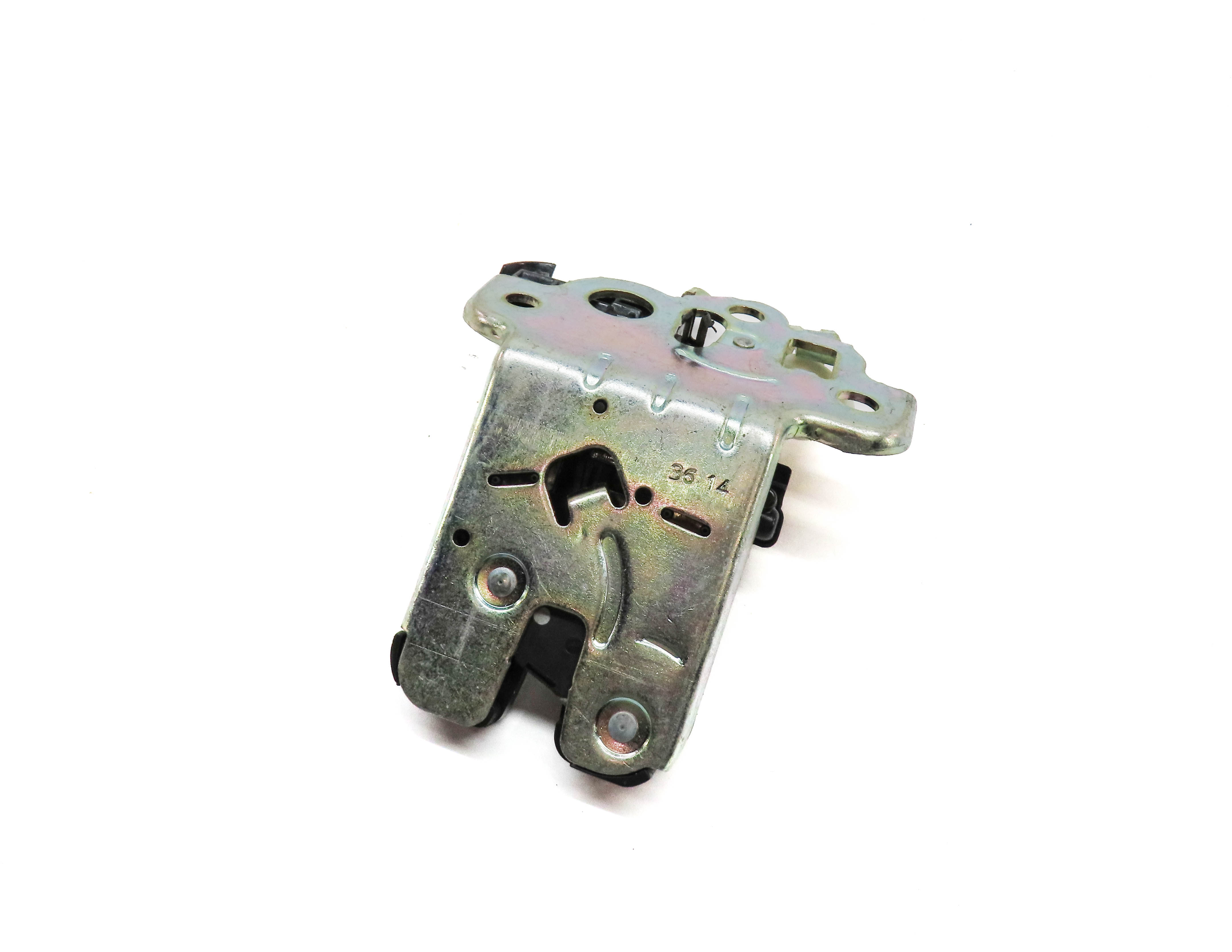 2015 AUDI Q3 SUV (8U) REAR TRUNK TAILGATE HATCH LID CATCH LOCK LATCH ACTUATOR — exact item pictured